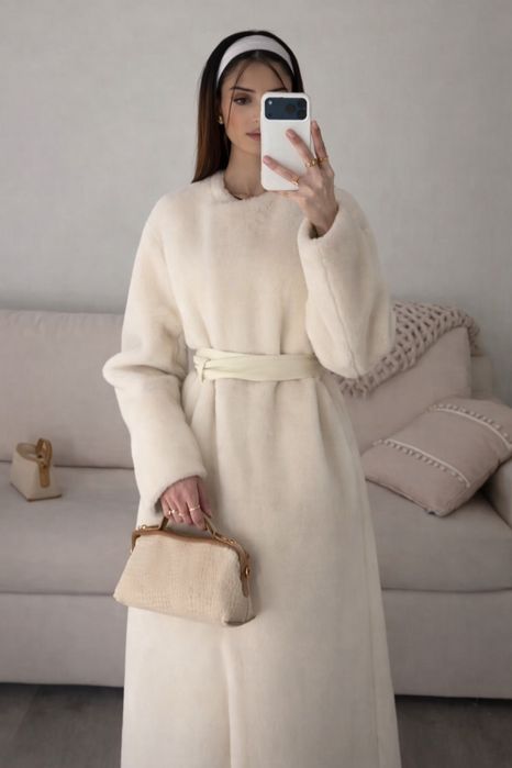Palton Zara viral cu efect de blana ZW Collection nou cu eticheta
