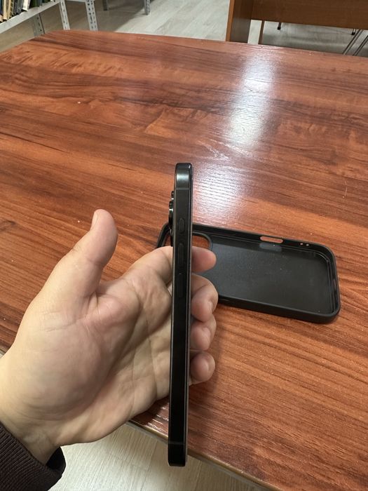 Продам Iphone 16pro 128