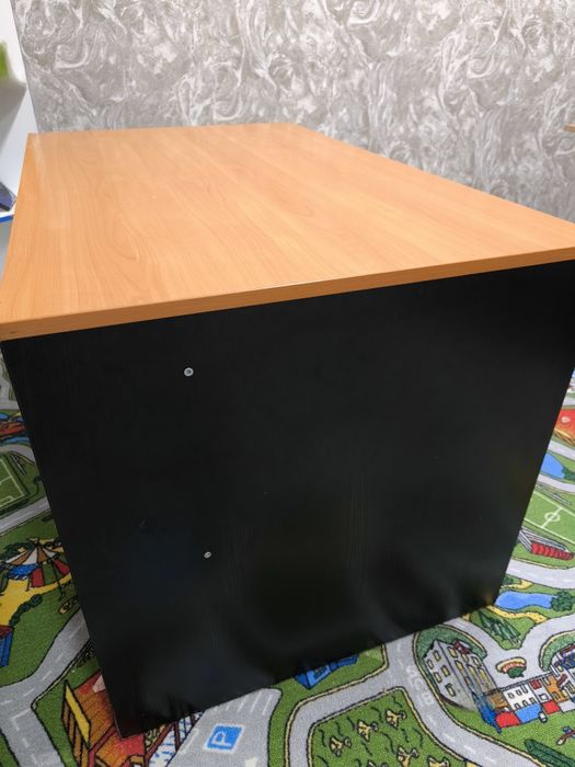 Офисные столы разных размеров