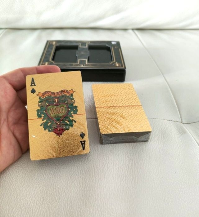 Cărți de joc , Gold plastic / pachet cărți de joc premium cazino