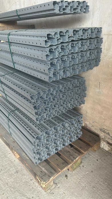 Rafturi metalice pentru paleți - Calitate industrială