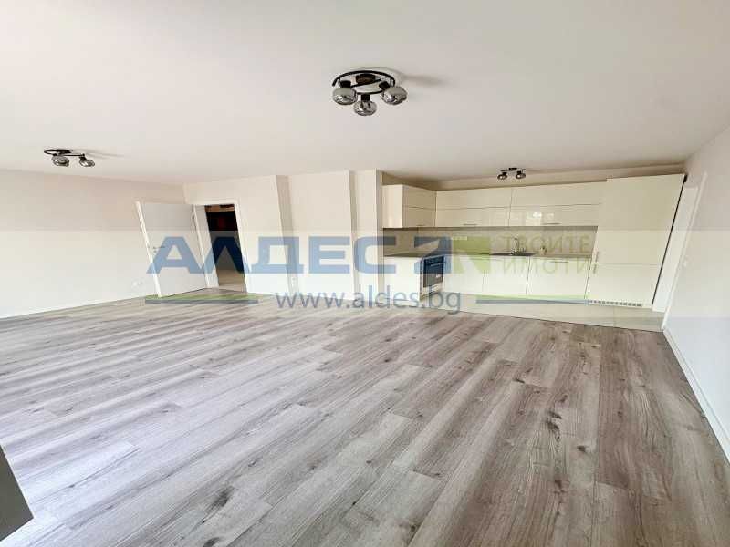 Дава се под наем Четиристаен апартамент в София, Кръстова вада - 145 кв.м за 1200 € - Снимка #1