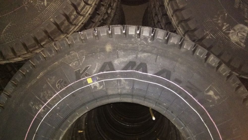 Шины. Шины на Камаз. 10/00R20