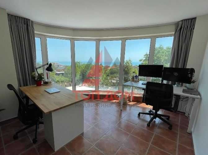 Дава се под наем Многостаен апартамент в Варна, м-т Акчелар - 110 кв.м за 969 € - Снимка #13