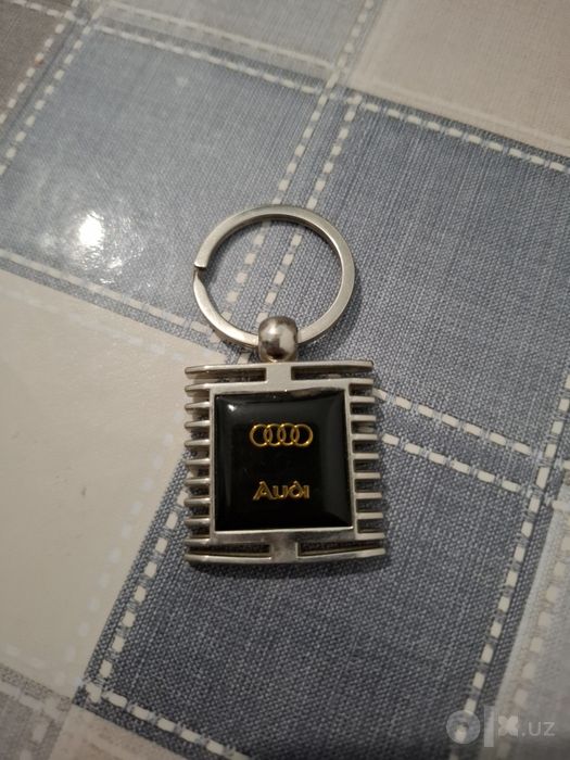 Брелоки для ключей и сумок