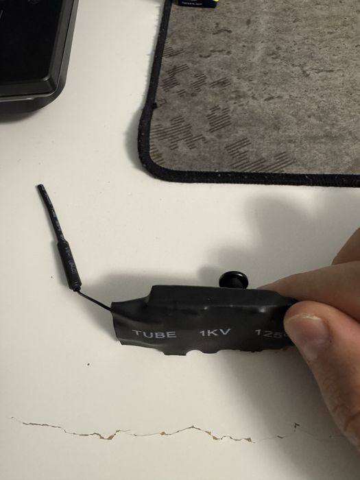 Camera de tip nasture nedetectabila