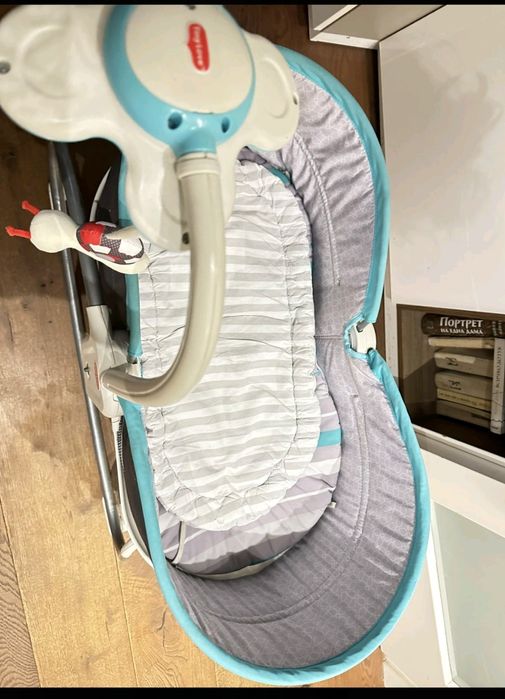 Кош за бебе/музикален шезлонг Tiny Love