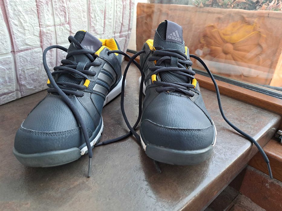 мъжки маратонки,кецове,спортни обувки,ном42,5 Adidas,адидас