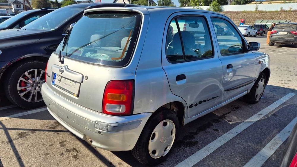 Nissan Micra 1.0 benzină – 998 cmc – 5 uși – pentru reparație sau dezmembrări
