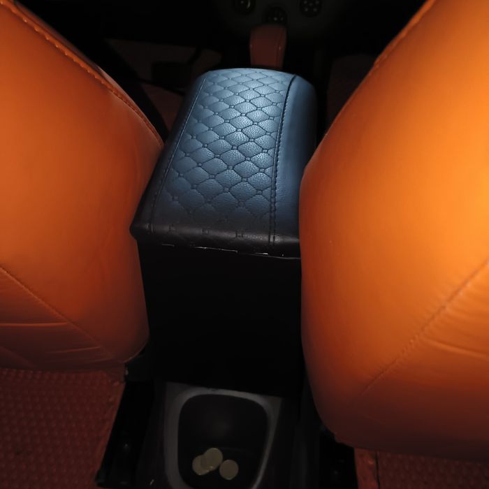 Шевроле Кобальт подлокотник