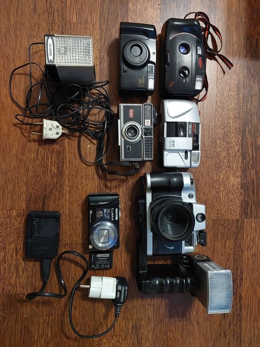 Vand lot de aparate foto