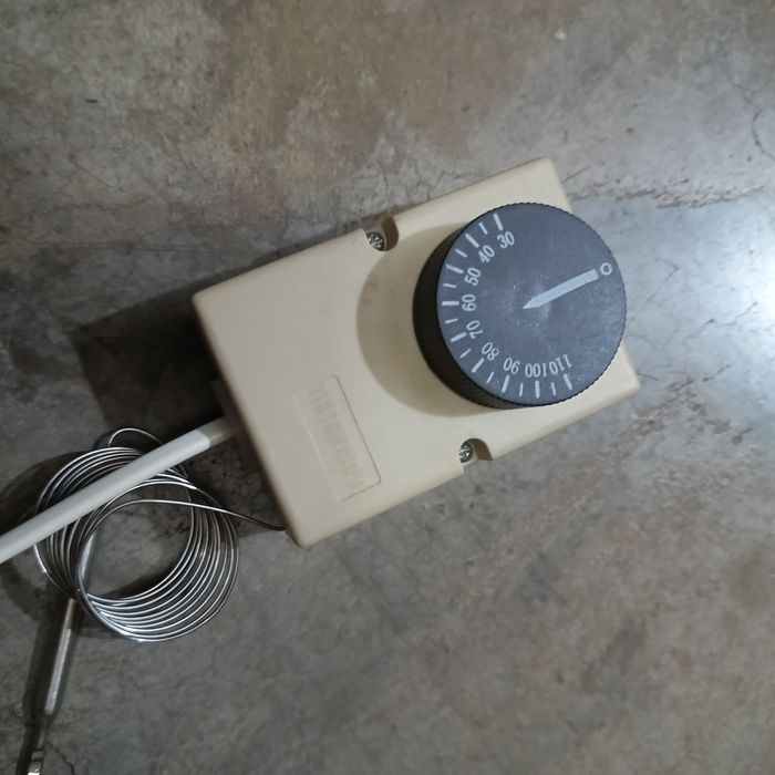 Терморегулятор капиллярный в корпусе