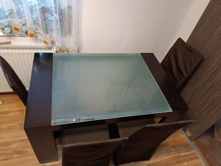 Set masa sticla cu 4 scaune