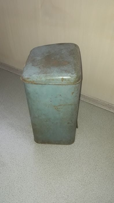 урна домашняя с педалью СССР - рэтро