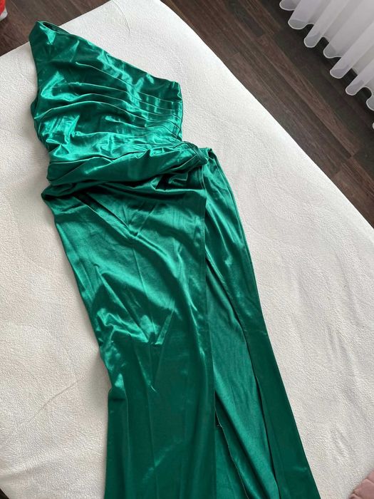 официална зелена рокля