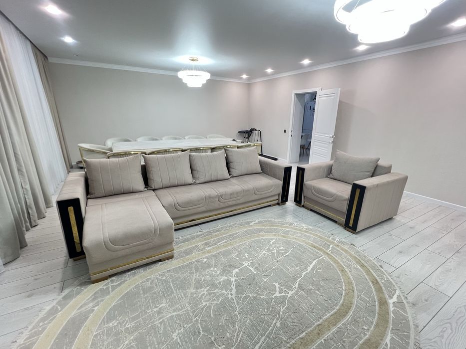 Диван в хорошем состоянии