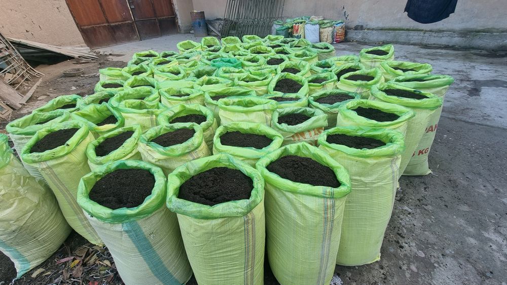 #Биогумус BioGumus 1kg 1500 min Qopi ( 40 kg ) 60.000 min