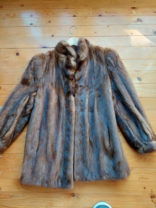Scurtă de damă, din blană de nurcă