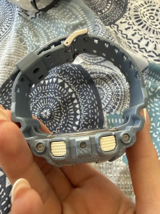 Часовник G-shock