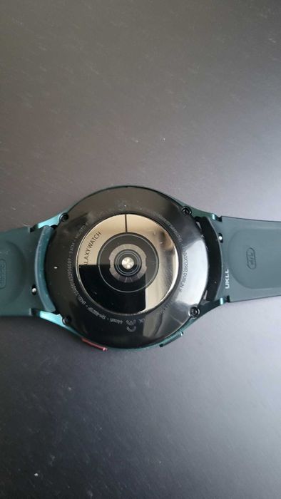 Samsung Galaxy Watch4; 44мм; LTE; Silicone Strap; Green