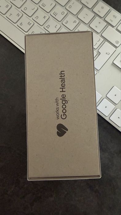 Fitbitair фитнес браслет
