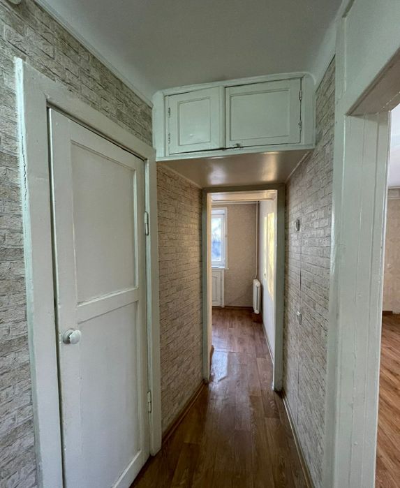 Продам  1 комнатную Вокзал