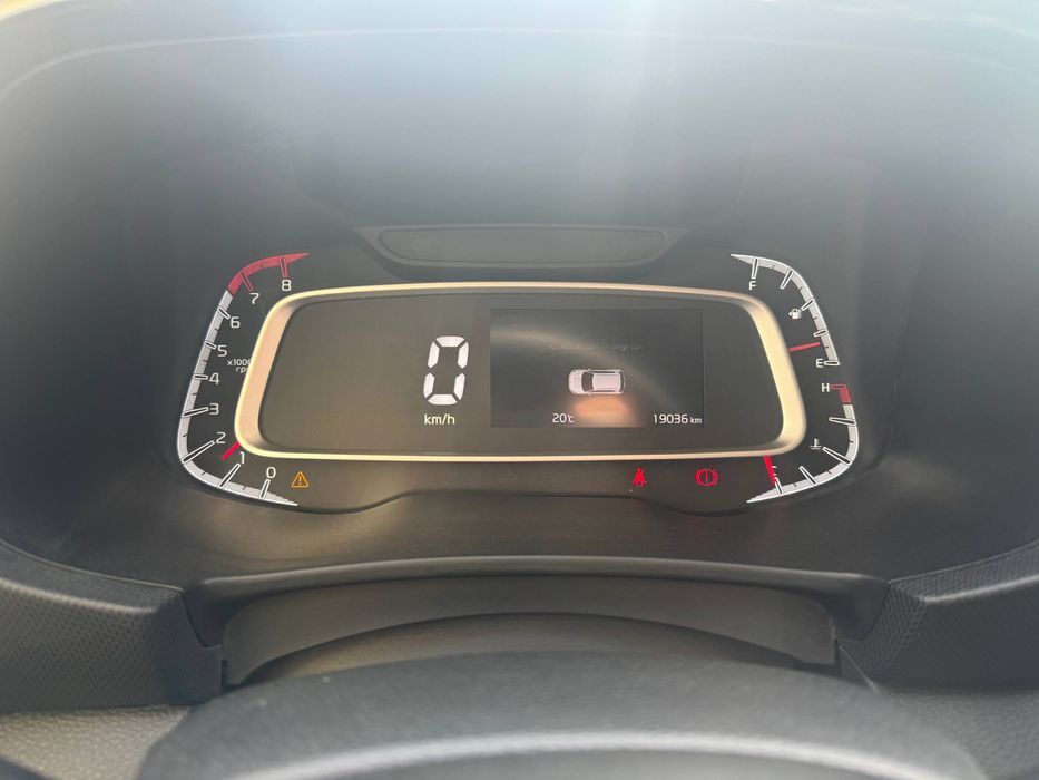 KIA SONET (prestige)