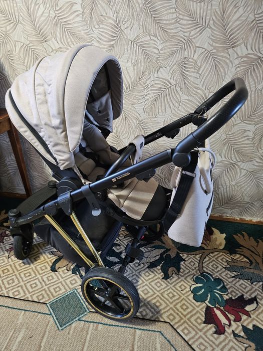 Продам коляску 2 в 1