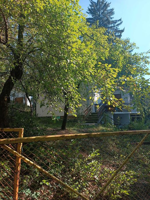 Продава Етаж от къща с.Владая