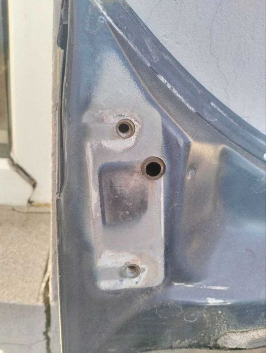 Капот БМВ е36 седан