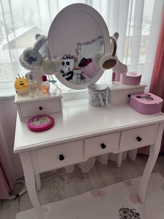 Тоалетка детска/за гримиране