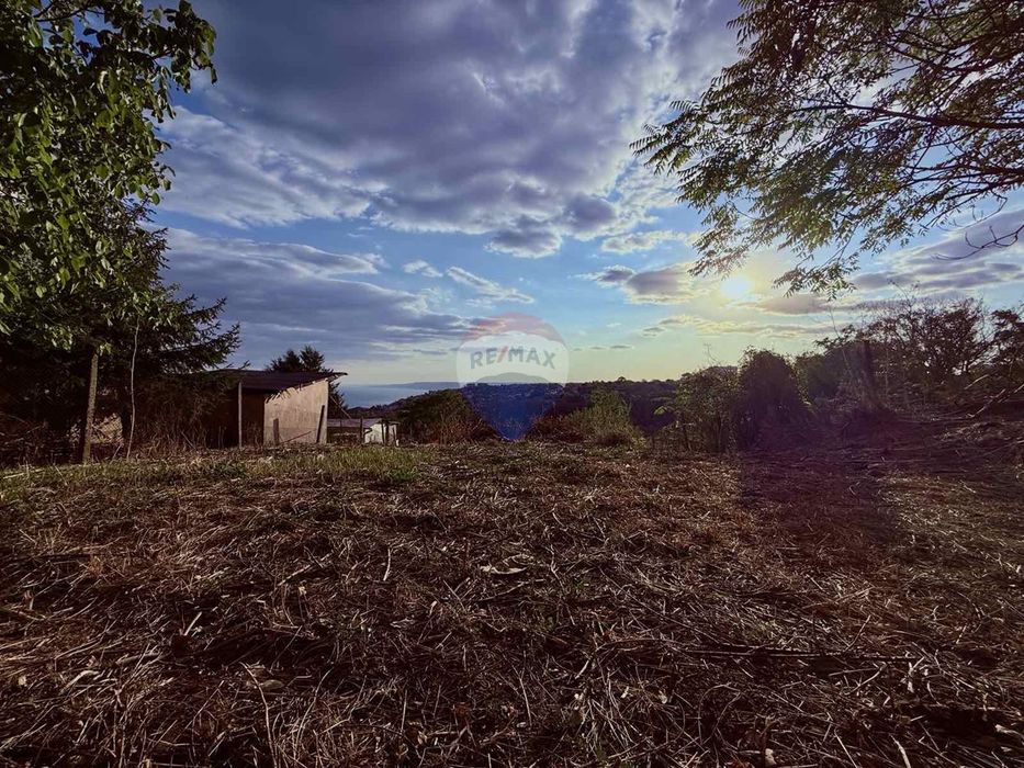 Парцел с нескриваема морска гледка за продажба, гр. Балчик, Я.И.