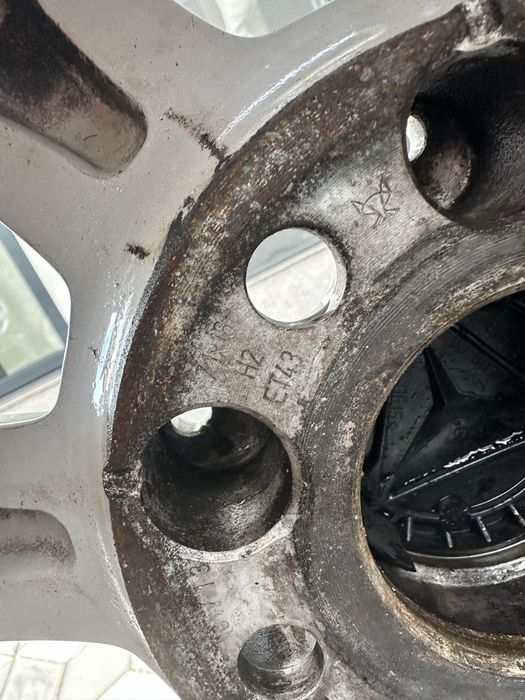 Jante aliaj Mercedes Benz 5x112  5 x 120 R16 + cauciucuri 205 / 55 / R16 A2044011102 et 43