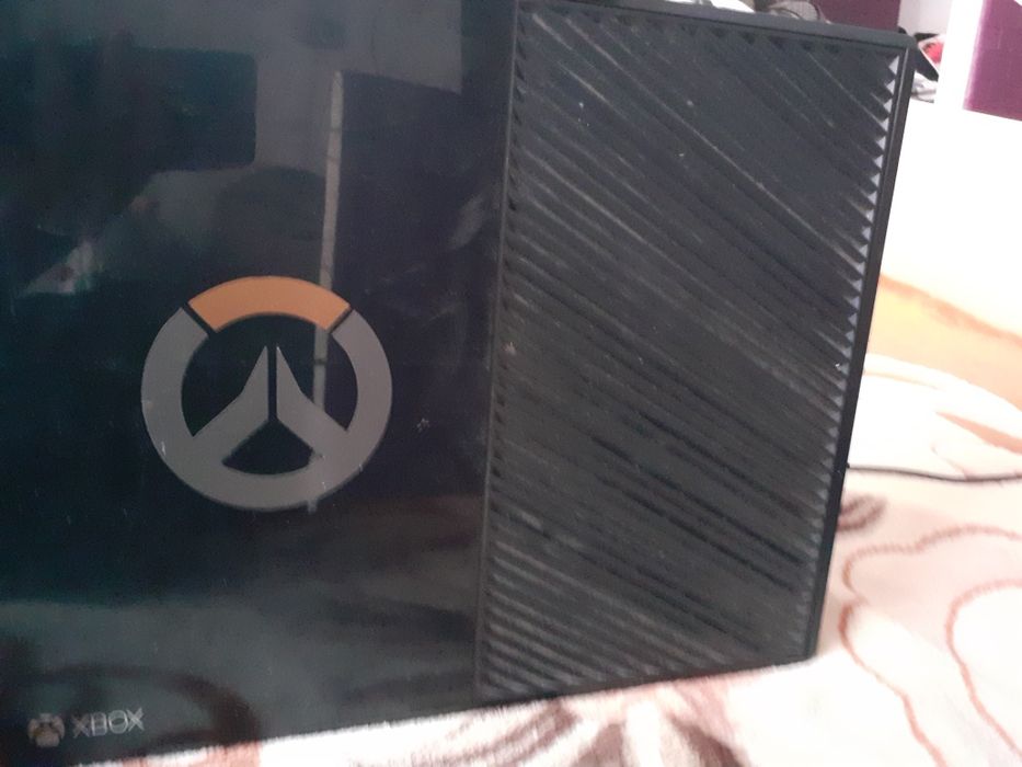 Xbox one cu volan thrustmaster