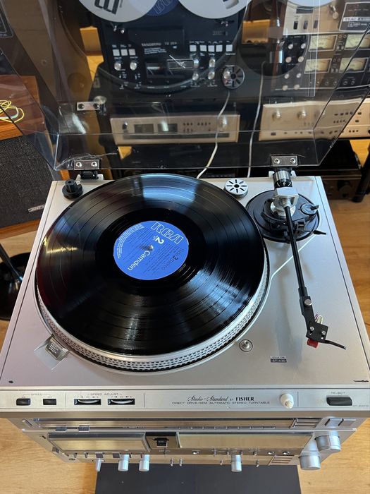 Linie Studio Standard by  Fischer: Amplificator Fischer  CA-250, Deck Fischer CR-123, Pickup Fisher MT-6331G, Tuner Fischer FM-550L