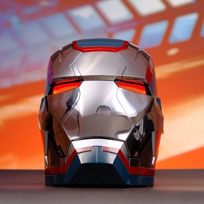 Masca electrica Iron Man MK5 1:1 PREȚ PROMO telecomanda, comanda vocal