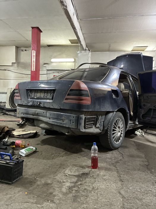 Mercedes-Benz W202 на разбор