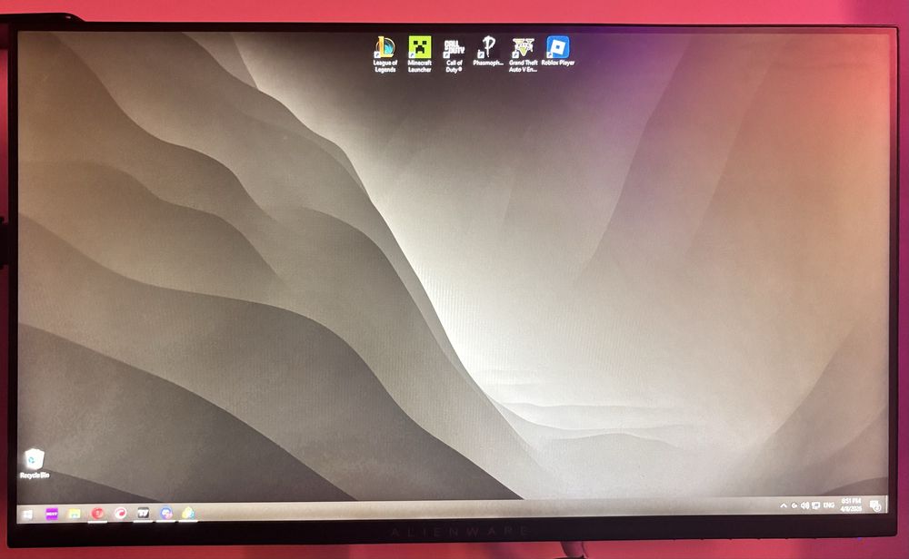 Продавам 3 монитора