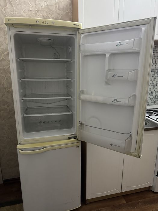 Продам холодильник