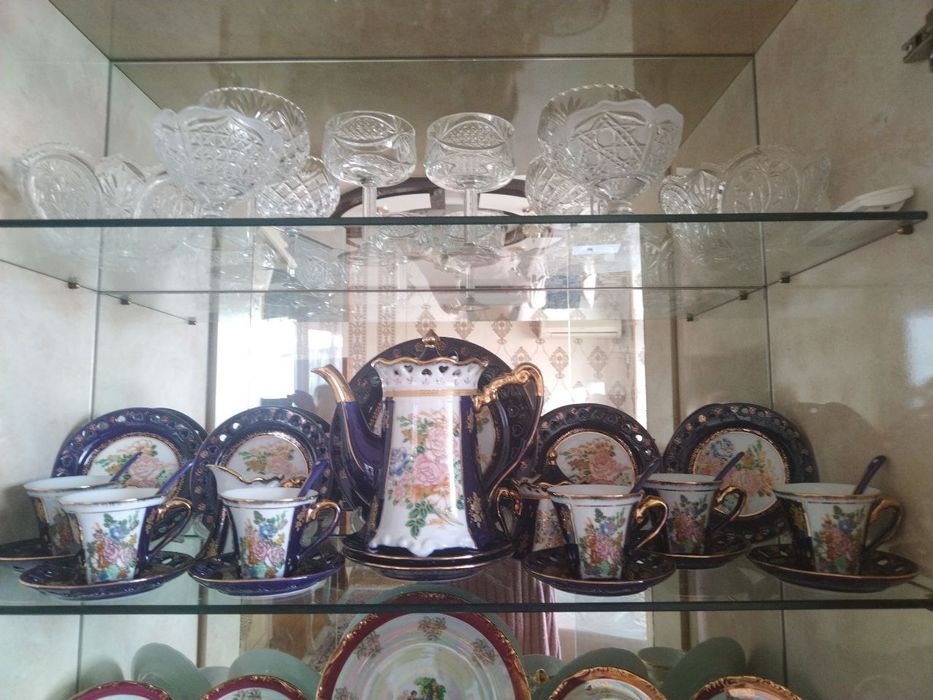 Чинни сервиз сотилади.