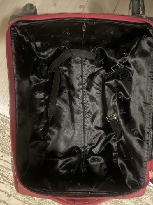 Чемодан в хорошем состоянии