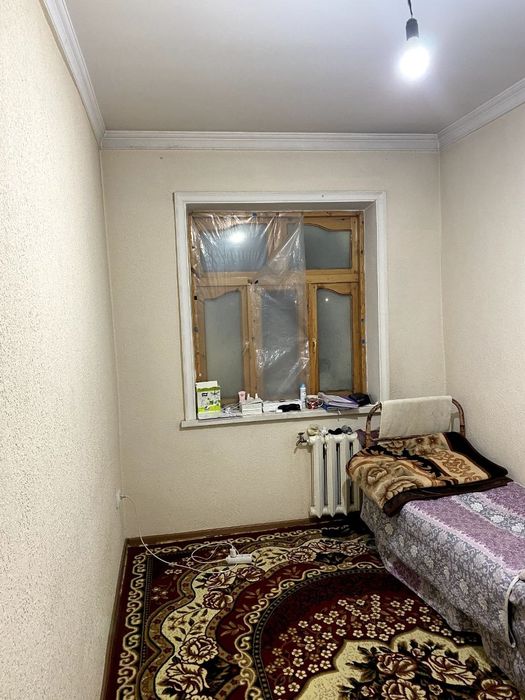 Юнусабад 18 квартал. Продается квартира  3/4/4