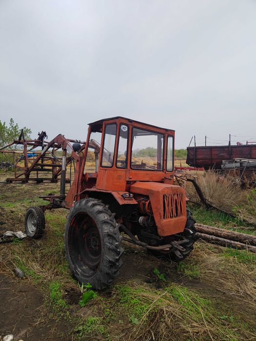 Продам трактор Т-16