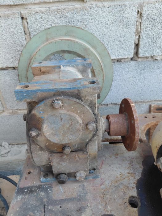 Редуктор червяшни