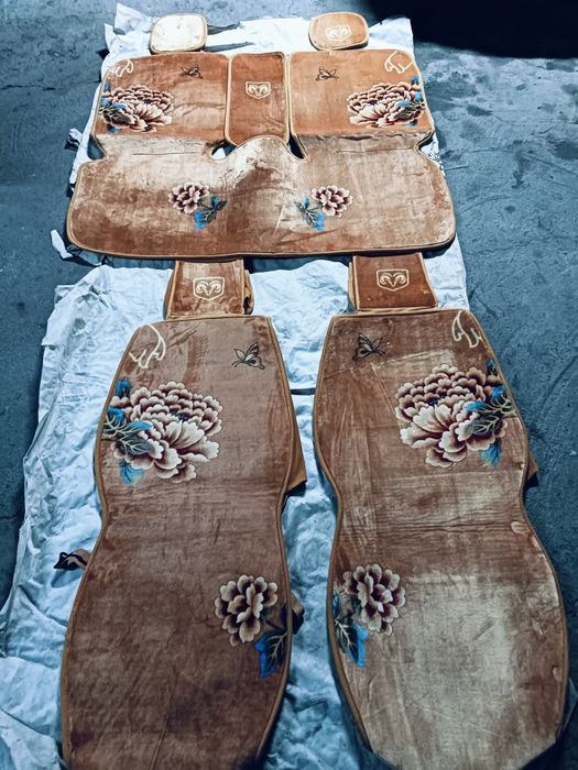 машинаның чехолы