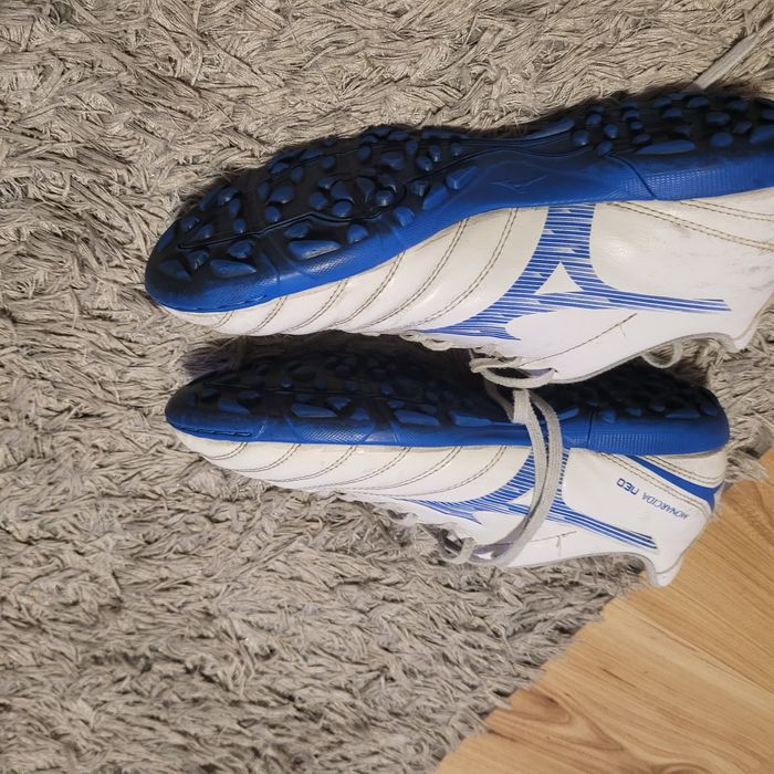 Футболни обувки Mizuno