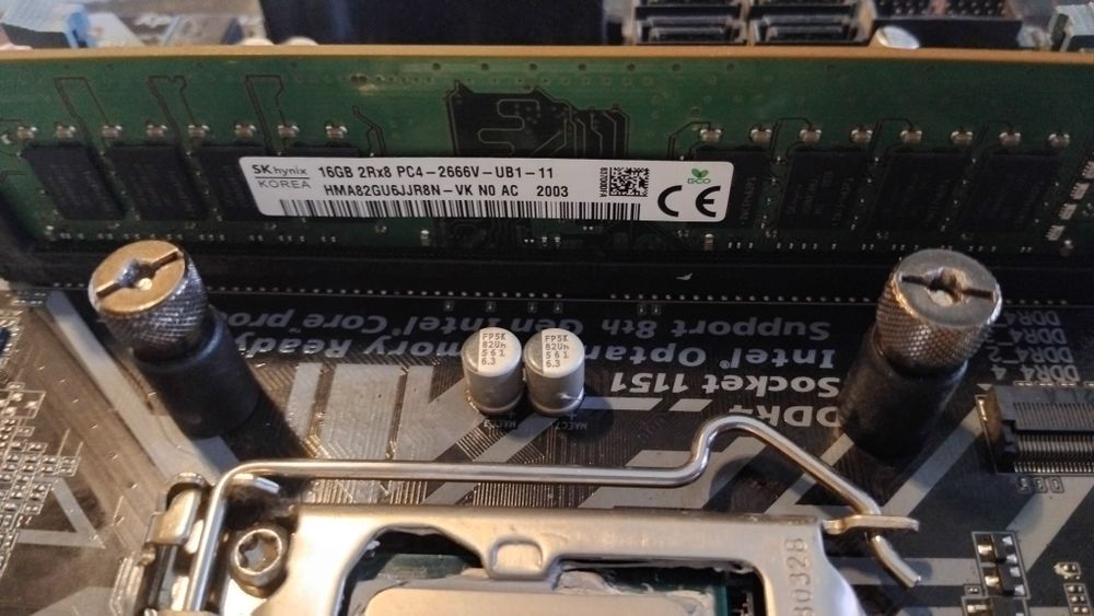 Kit Placa de baza b360 lga1151,procesor i7 8700