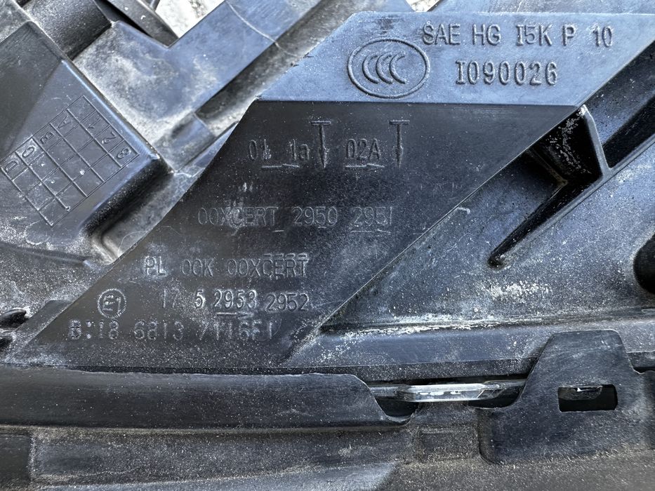 Far stanga mercedes w204 c220