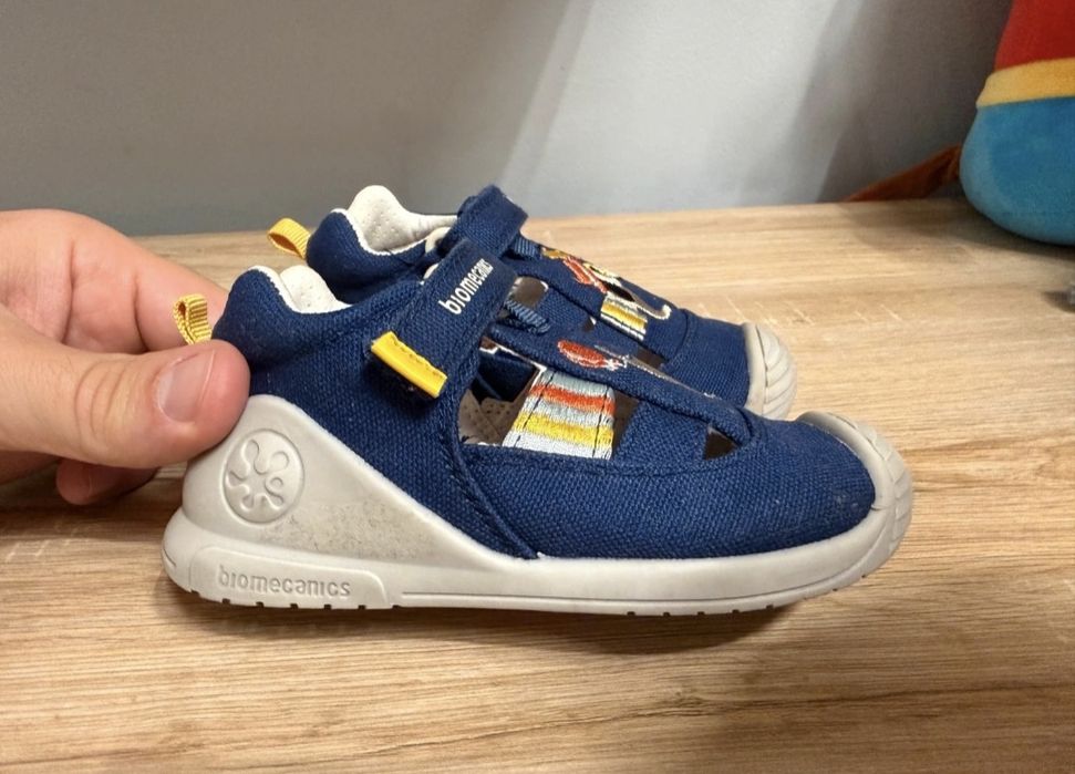 Sandale copii Biomecanics mărimea 22, bleumarin, foarte comode