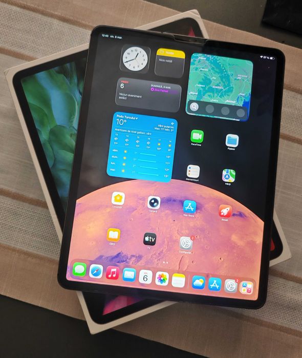 iPad Pro 12,9 inchi (generația a 4-a) Wi‐Fi + Cellular .